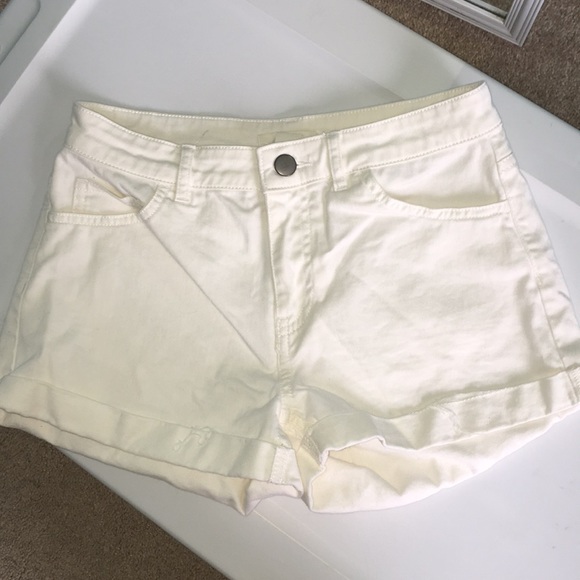 H&M shorts - Picture 1 of 3